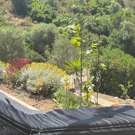 Villa Bord De Lava Appietto
